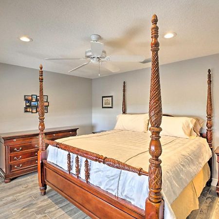 Waterfront Lake Placid Home With Dock And Fire Pit Bagian luar foto