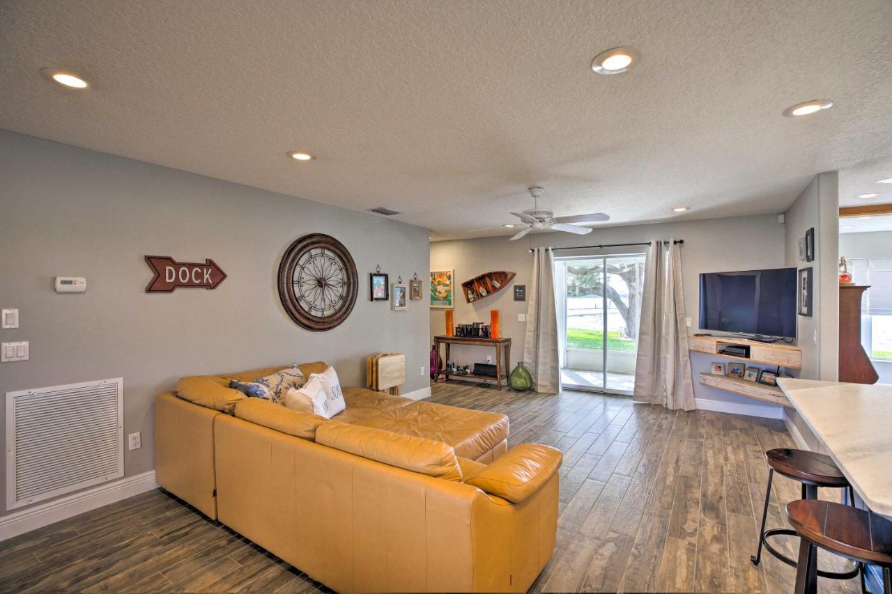 Waterfront Lake Placid Home With Dock And Fire Pit Bagian luar foto