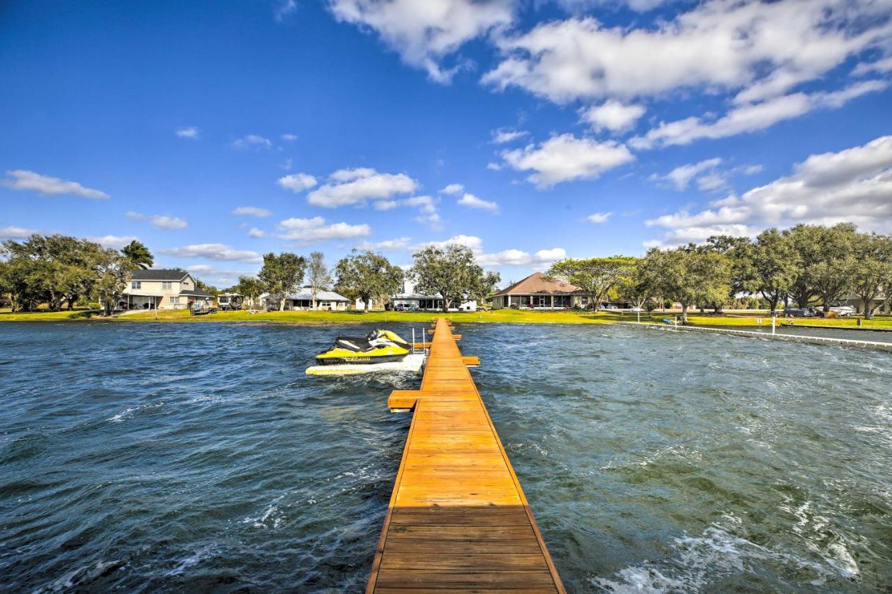 Waterfront Lake Placid Home With Dock And Fire Pit Bagian luar foto