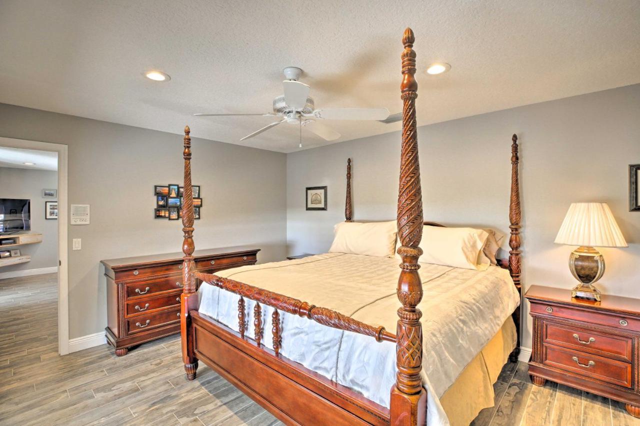 Waterfront Lake Placid Home With Dock And Fire Pit Bagian luar foto